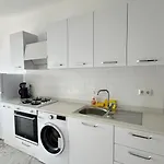 Apartment Eyluel *